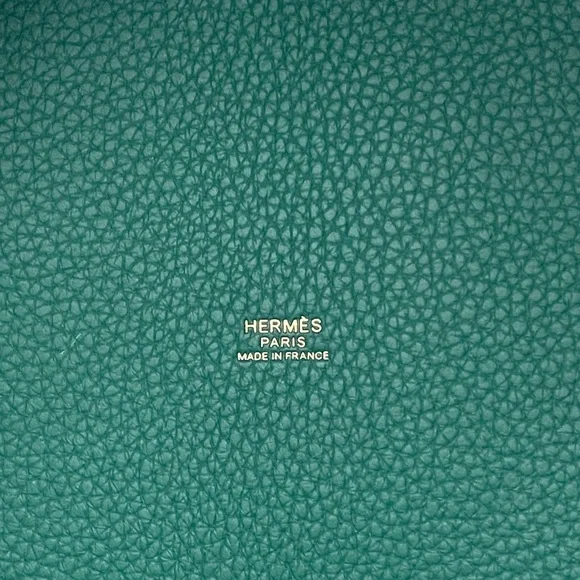 Hermès Picotin Lock 22 in Green - Picture 9 of 10